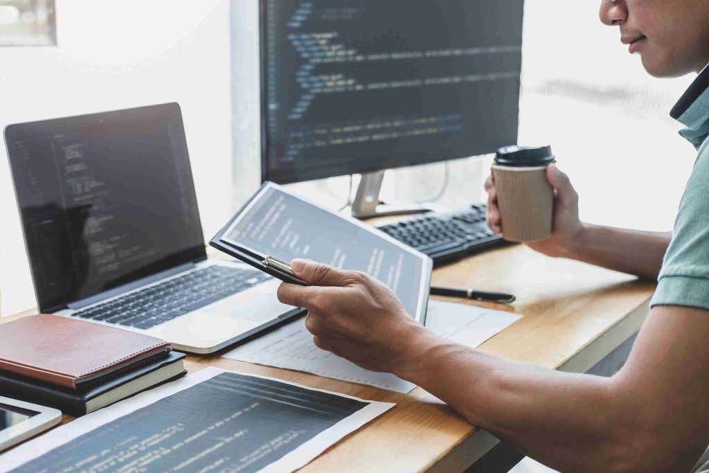 How App Developers in Dubai Handle Client Requirements That Keep Changing 